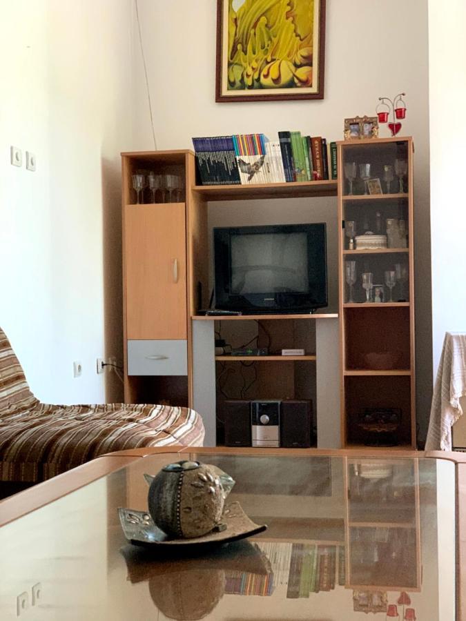 Hostel Holiday Cetinje Eksteriør bilde