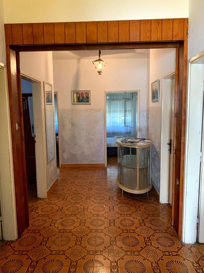 Hostel Holiday Cetinje Eksteriør bilde